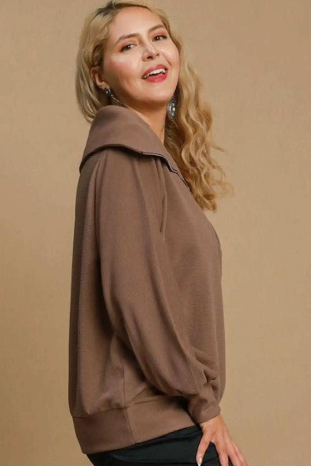 Brown Ribbed Knit Sweatshirt - Sweatshirts