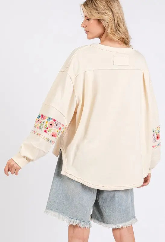 SAGE + FIG Daisy Patch Applique Long Sleeve Sweatshirt - Eclectage