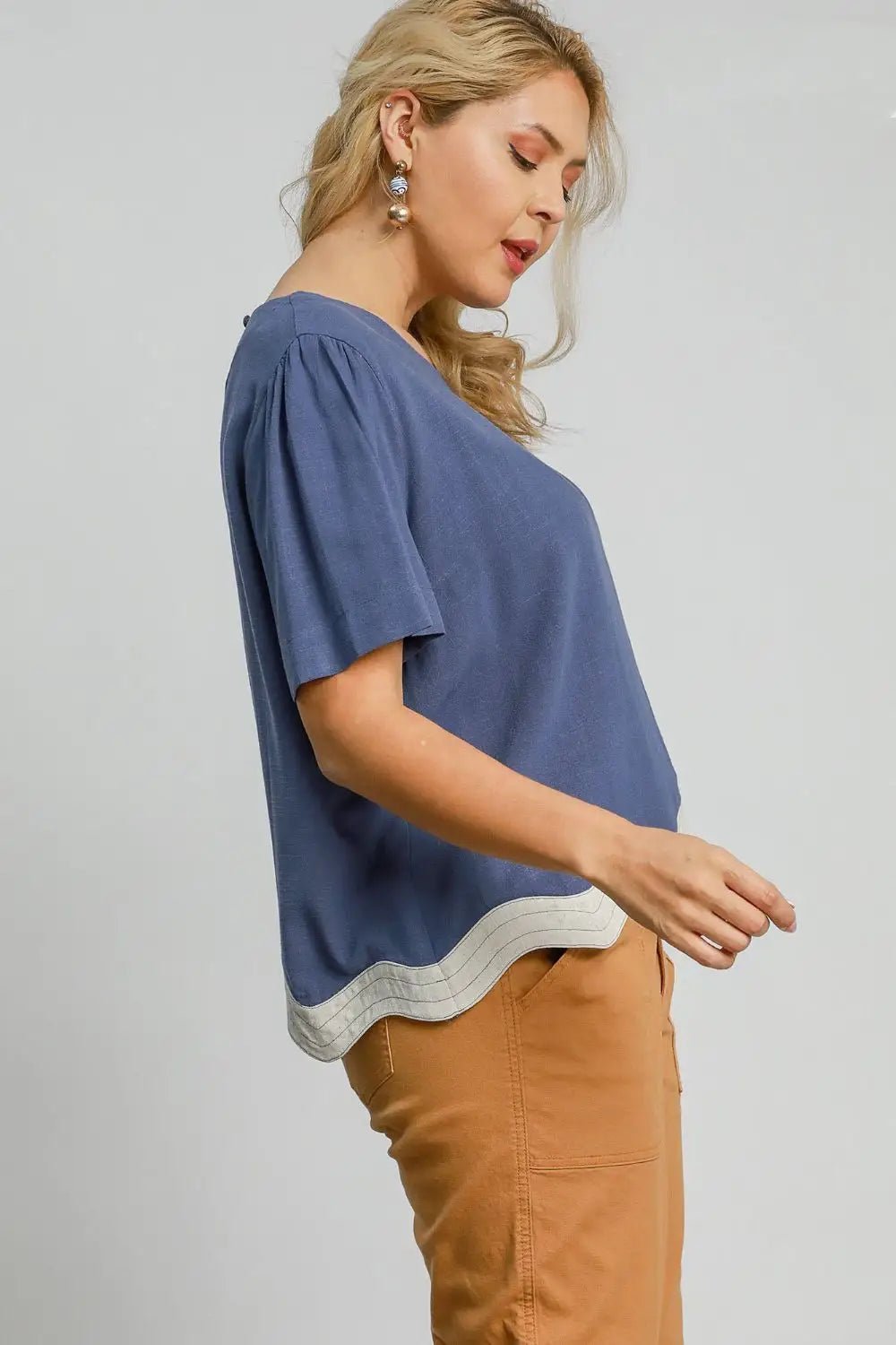 Umgee Full Size Linen Blend Scalloped Hem Top Plus Size - Eclectage