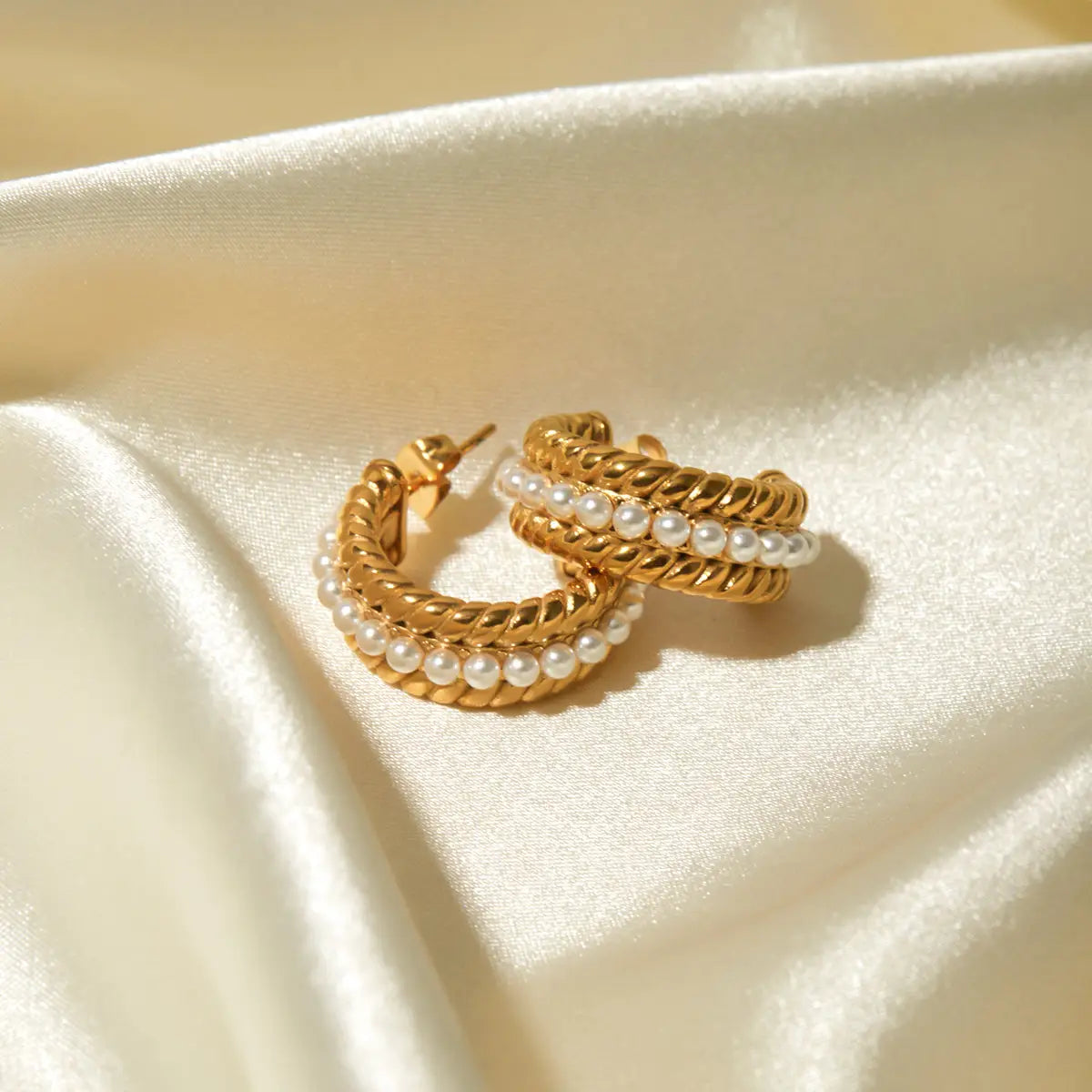 Pearl C-Hoop Earrings - Eclectage