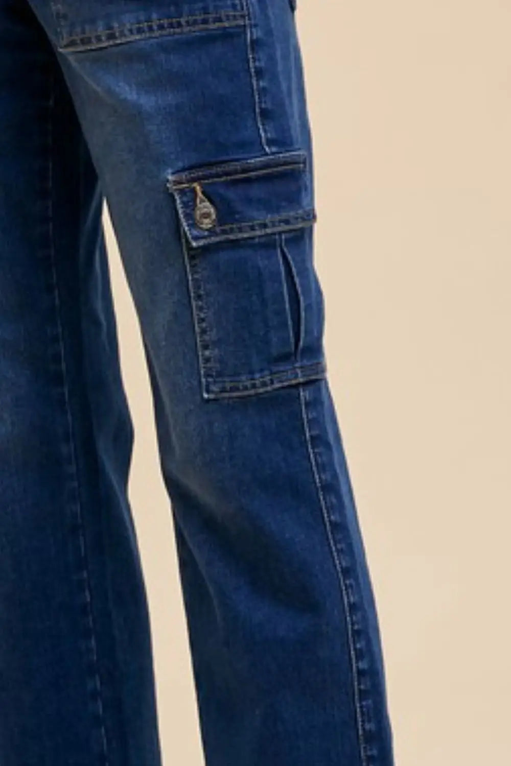 Straight Leg Jeans with Cargo Pockets - Eclectage