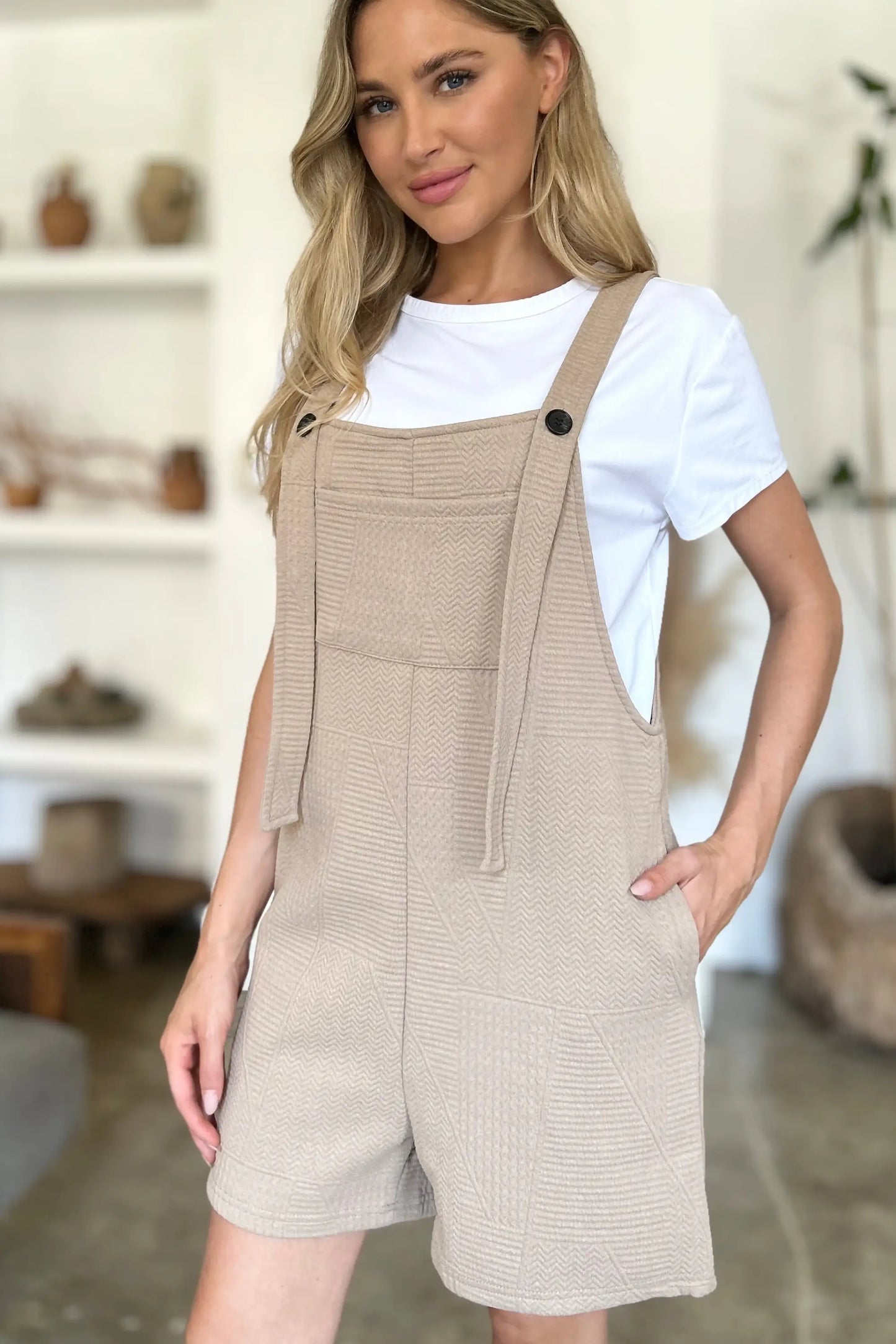 Texture Sleeveless Romper - Eclectage