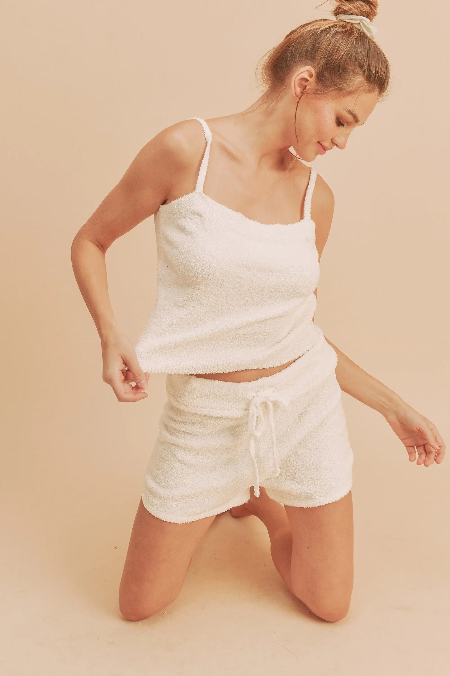 Aemi + Co Square Neck Cropped Cami - Eclectage