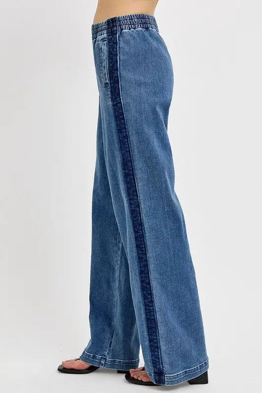 Wide Leg Jeans Med Blue - Eclectage