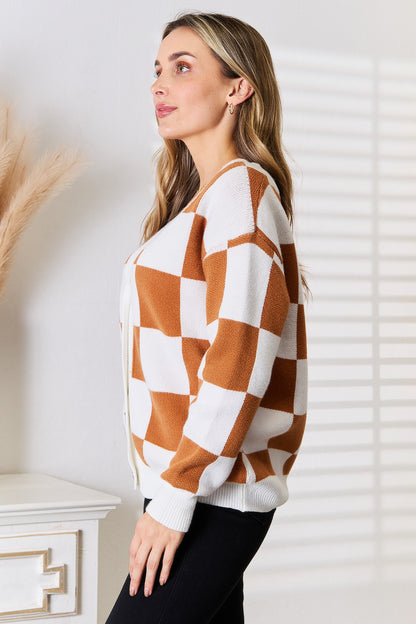 Button-Up V-Neck Checkered Cardigan Sweater - Eclectage