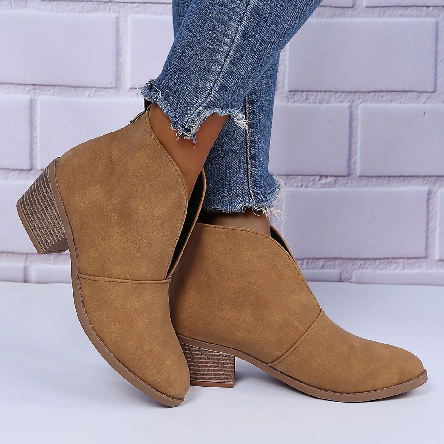 Ankle Boots with Square Heel - Eclectage