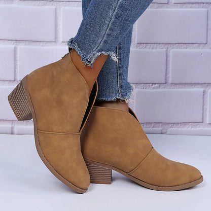 Ankle Boots with Square Heel - Eclectage