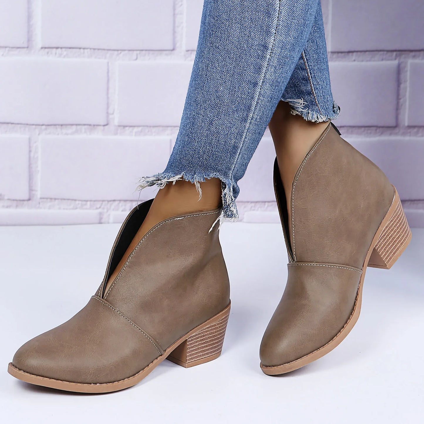 Ankle Boots with Square Heel - Eclectage