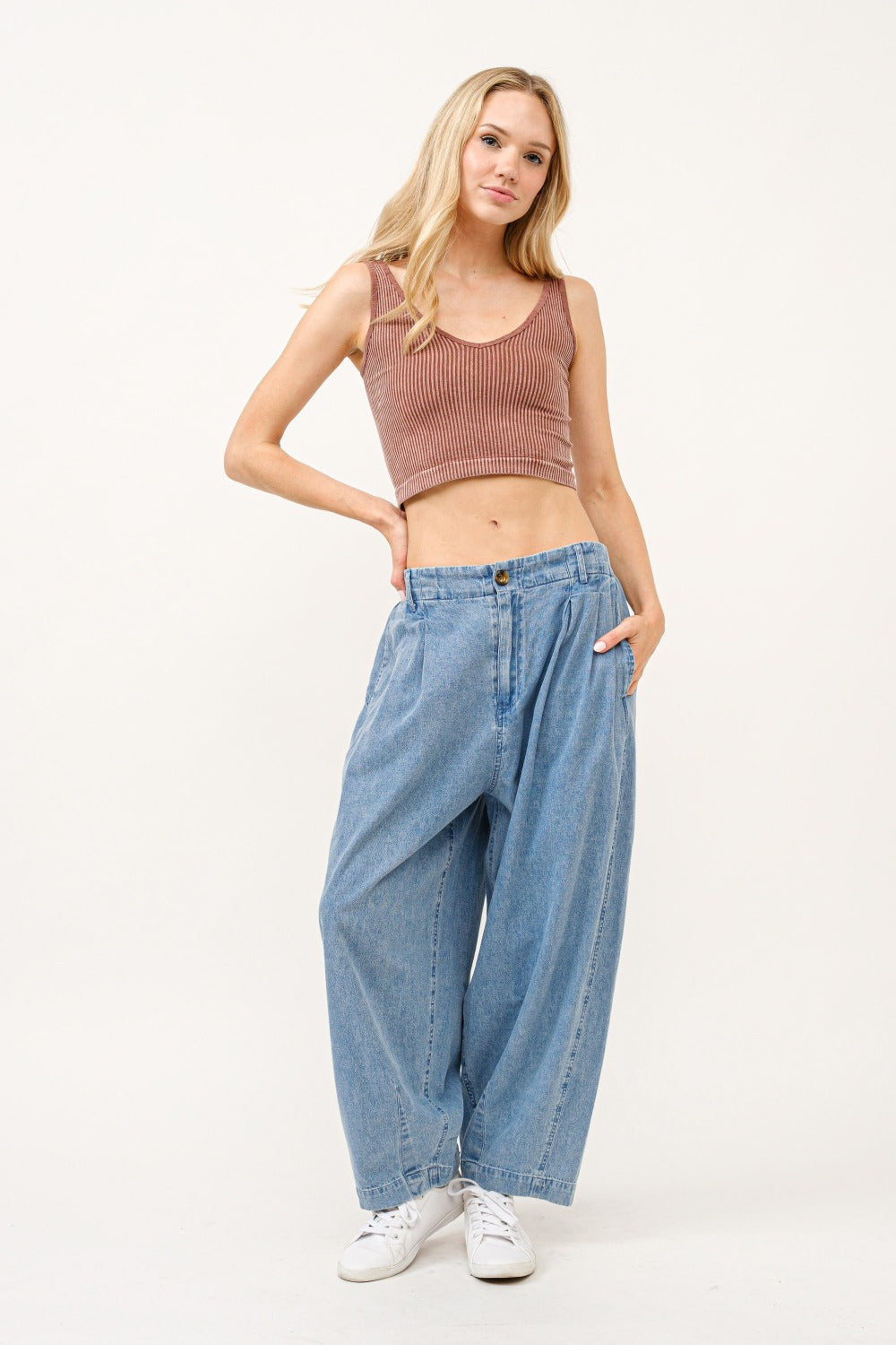 Elastic Back Pleated Baggy Jeans - Eclectage