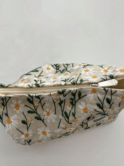 Daisy Embroidered Cosmetic Pouch - Eclectage