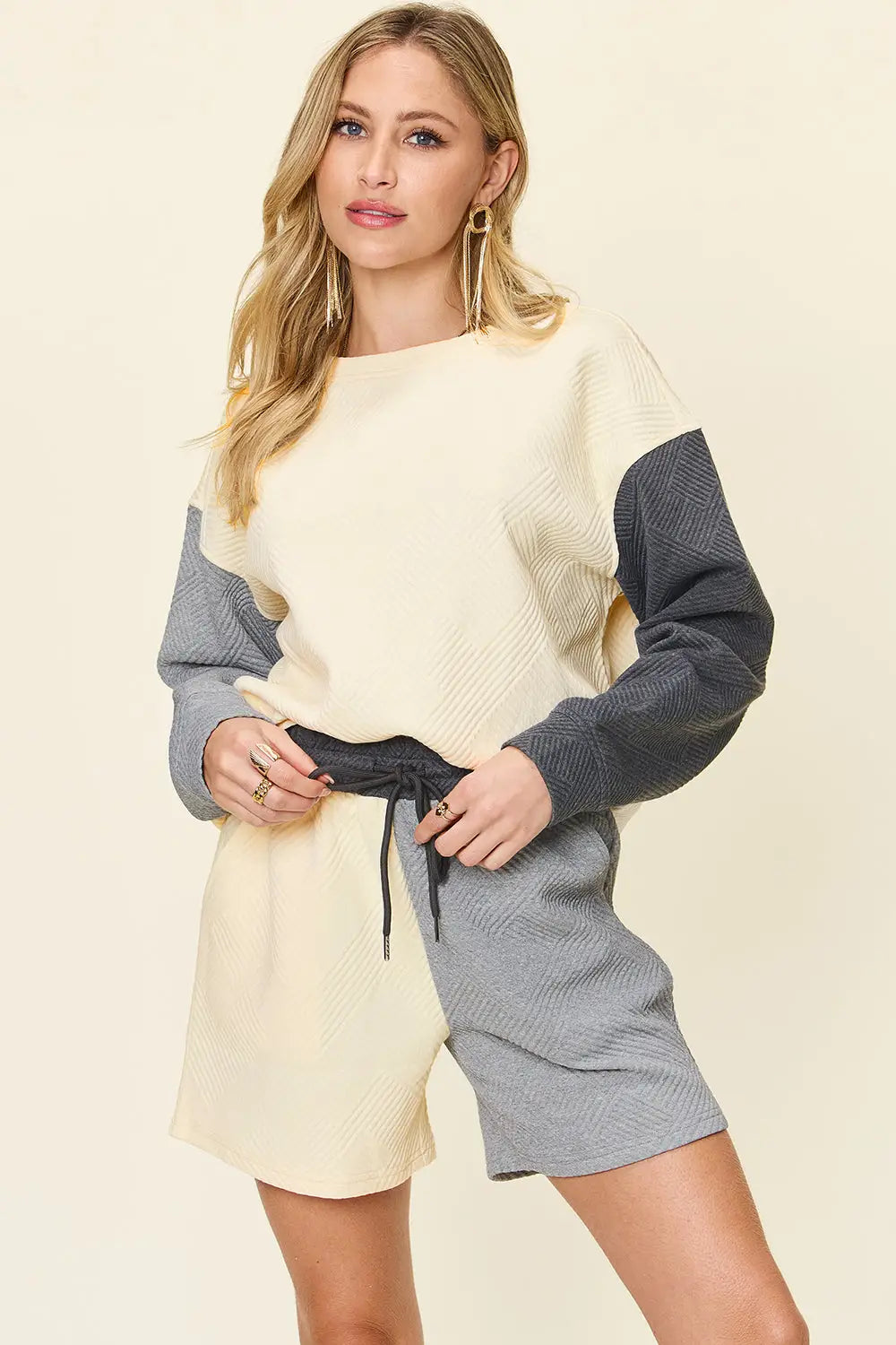Contrast Drop Shoulder Top and Shorts Set - Eclectage