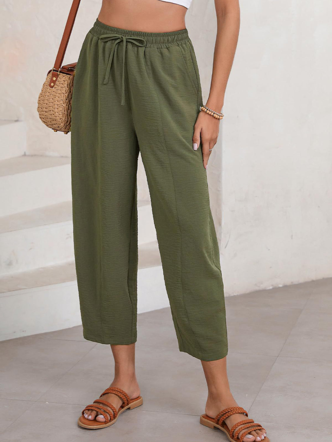 Cropped Jogger Pants - Eclectage