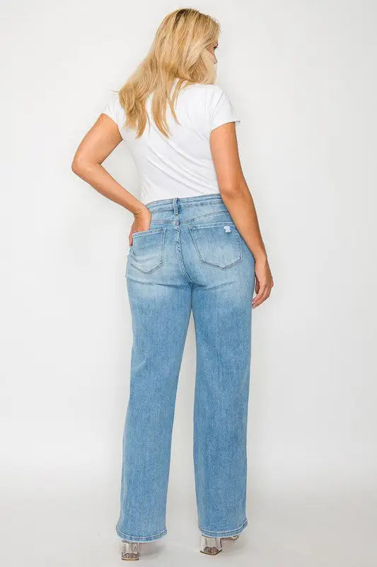 Distressed High Rise Straight Jeans - Eclectage