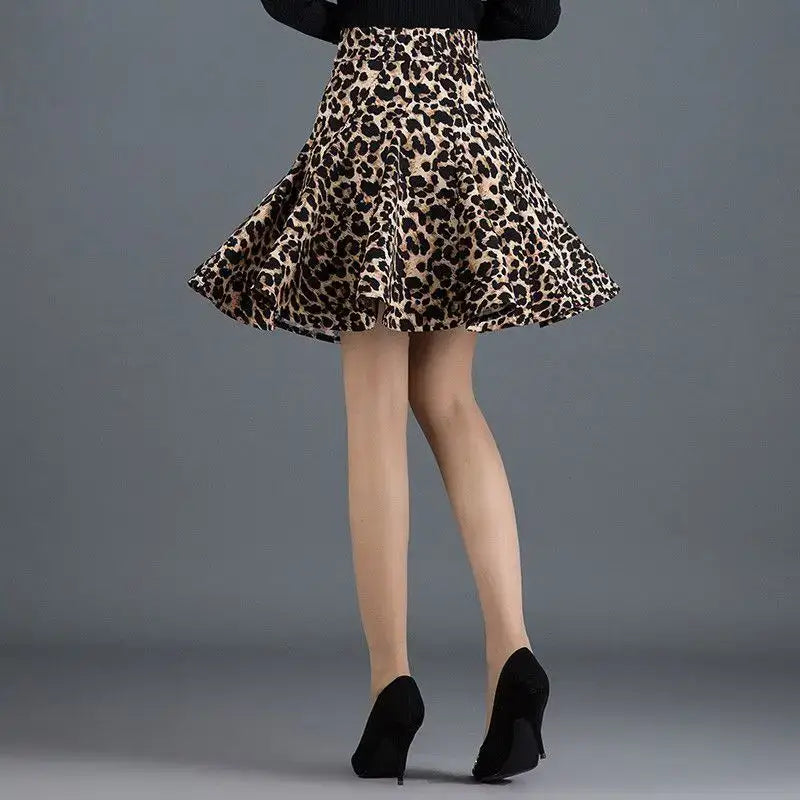 Elastic Waist Leopard Pleated Skirt