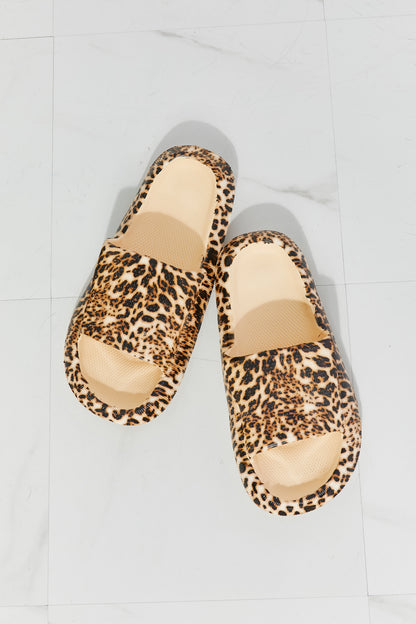 Size 6 Leopard Print Open Toe Slide