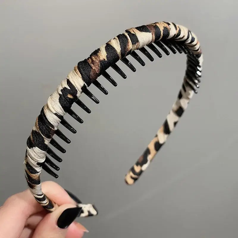 Leopard Headband With Teeth