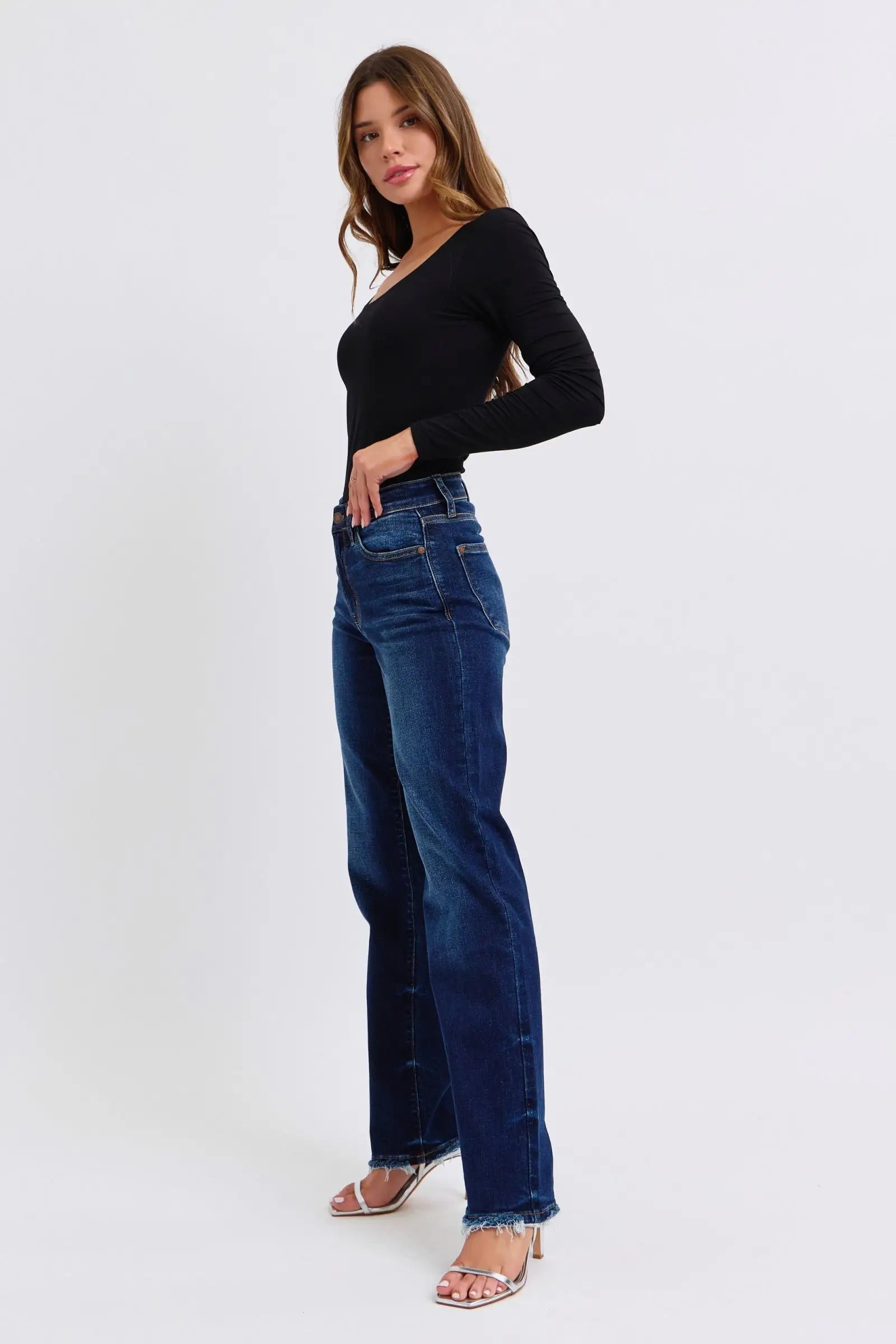 Raw Hem Straight Leg Jeans - Eclectage