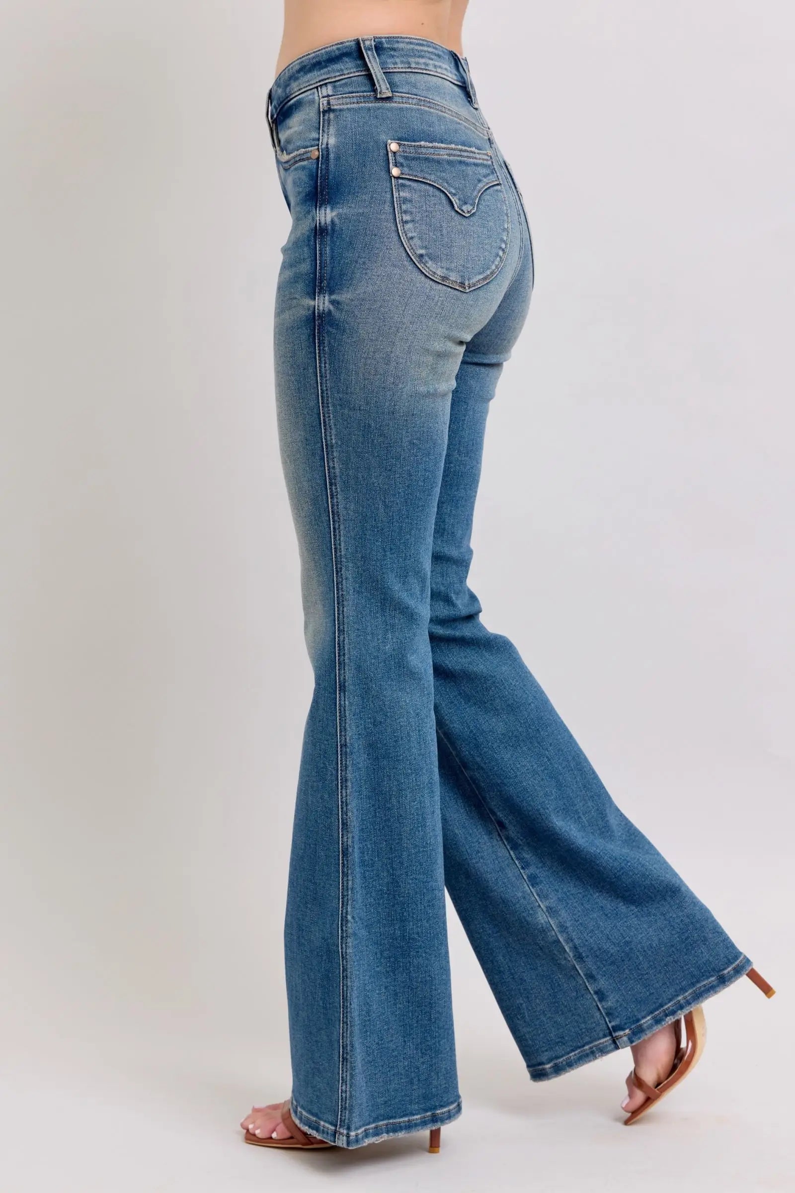 Tummy Control Vintage Wash Jeans - Eclectage