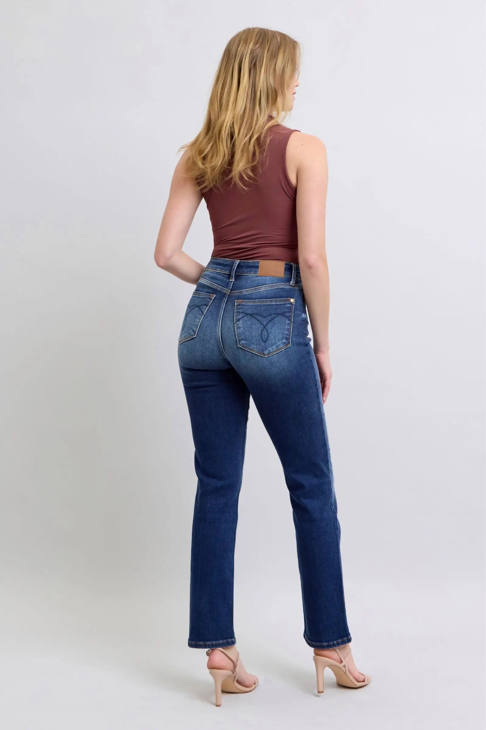Washed Straight Dark Leg Jeans - Eclectage