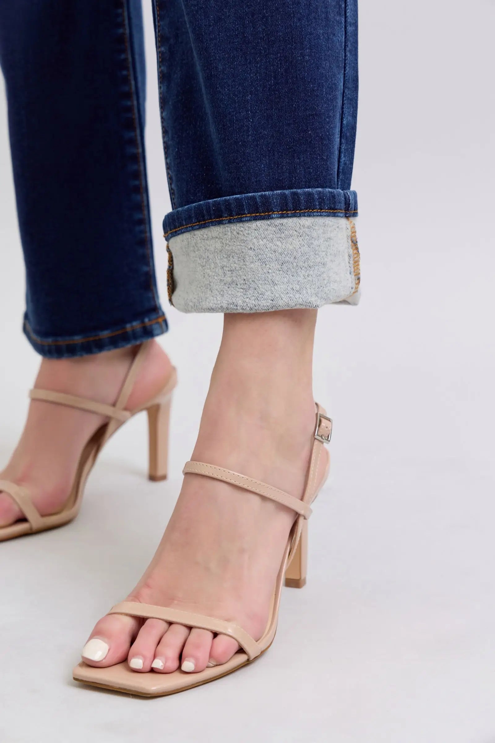 Washed Straight Dark Leg Jeans - Eclectage